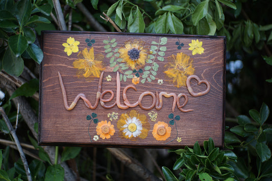 Welcome Plaque
